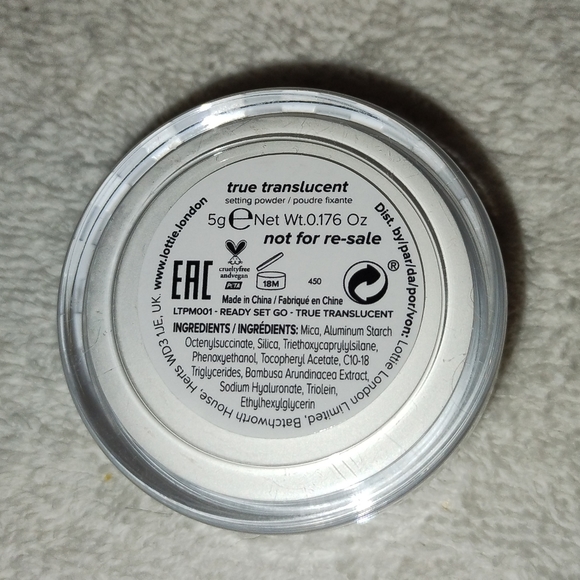 Lottie London Ready Set Go Loose powder (True Translucent) - Picture 3 of 3